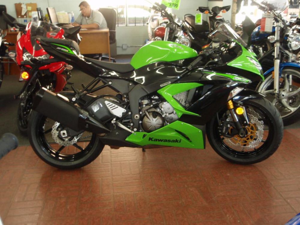 2013 kawasaki ninja zx-6r  sportbike 
