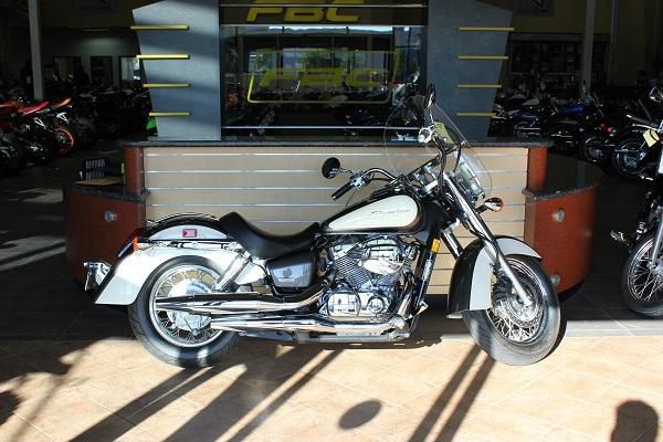 2009 honda shadow areo  sportbike 