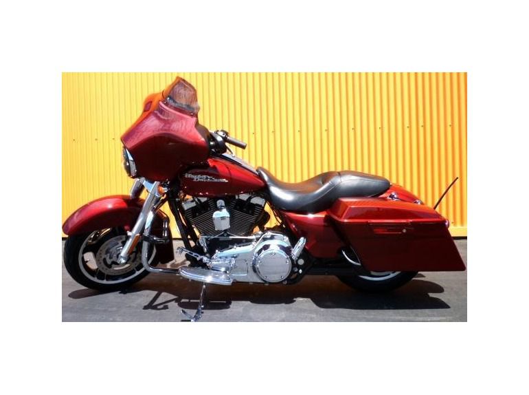2010 Harley-Davidson FLHX Street Glide , $17,000, image 2