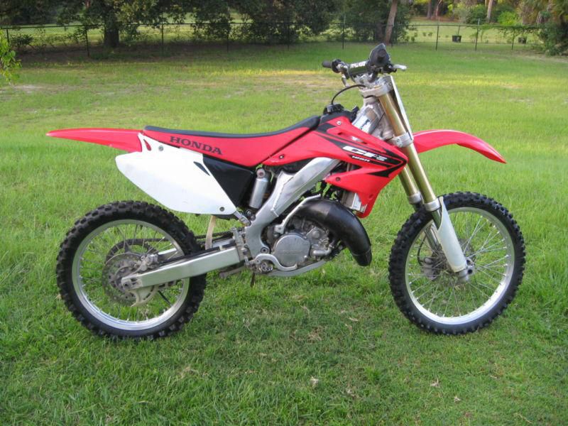 2005 CR125R Low Hours, Not Raced, Rebuilt or Modified