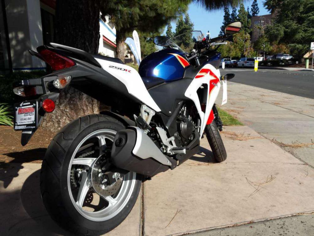 2012 honda cbr250r  sportbike 