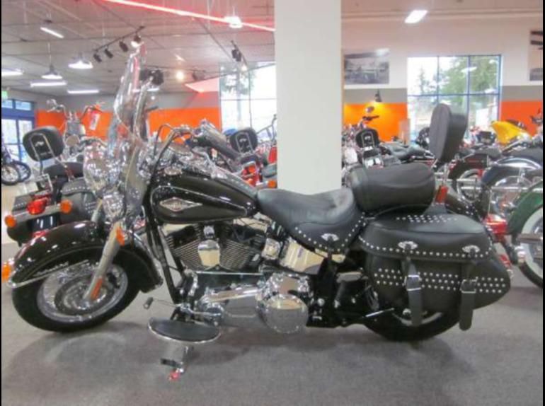 2013 harley-davidson flstc heritage softail classic  cruiser 