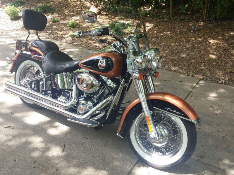 DELUXE ANNIVERSARY SPECIAL EDITION