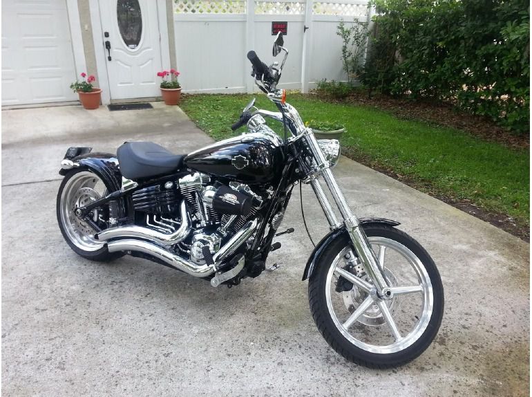 2009 harley-davidson softail rocker c 