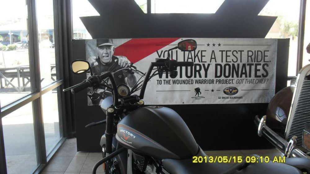 2013 Victory Hard-Ball Touring 