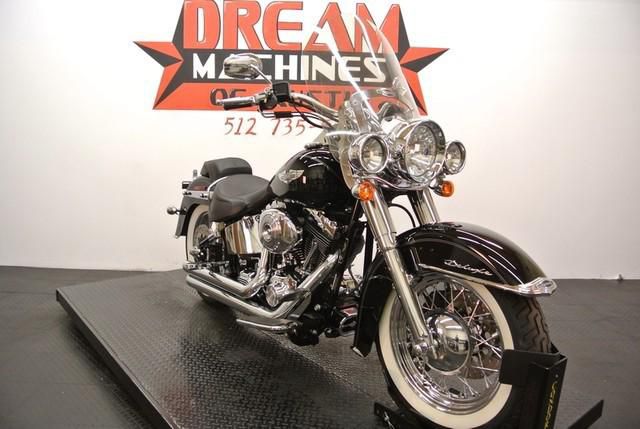 2005 harley-davidson softail deluxe flstni  cruiser 
