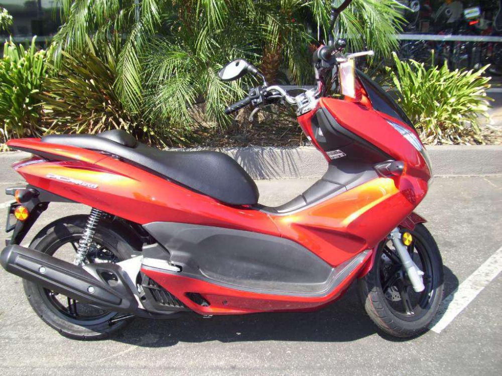 2013 honda pcx150  scooter 