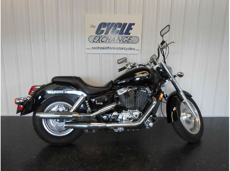 2006 honda shadow sabre  (vt1100c2) 