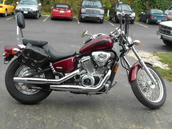 2004 Honda Shadow VLX Deluxe (VT600CD)