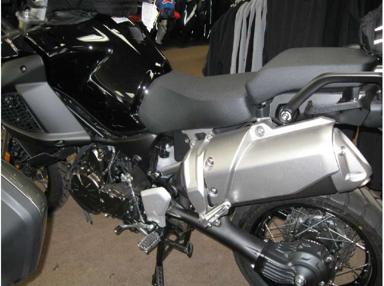 2013 Yamaha Super Tenere , $12,499, image 3