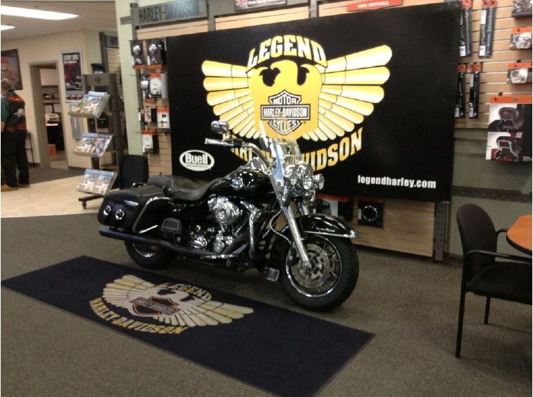 2010 Harley-Davidson FLHRC Road King Classic , $17,995, image 2