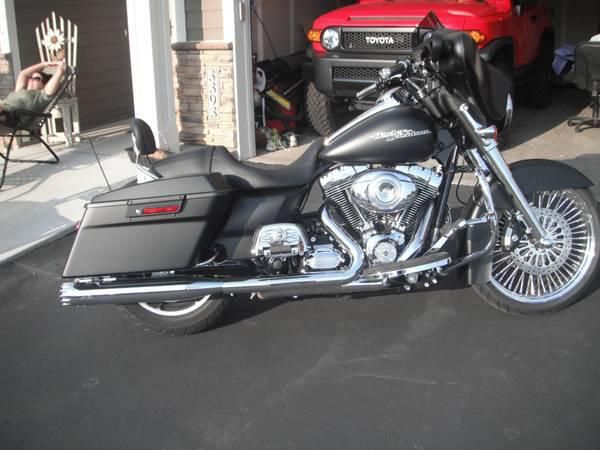 2012 harley davidson street glide,black denim 103 motor,21'' custom wheel