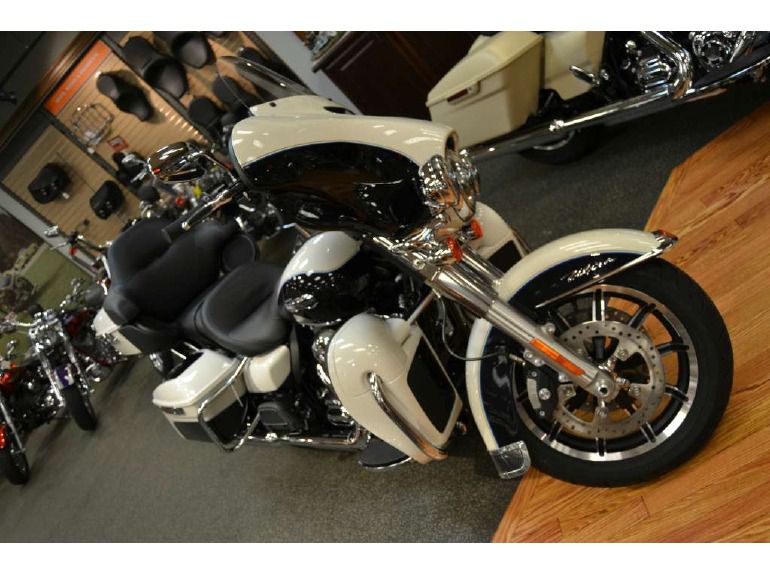 2014 Harley-Davidson FLHTCU Electra Glide Ultra Classic 