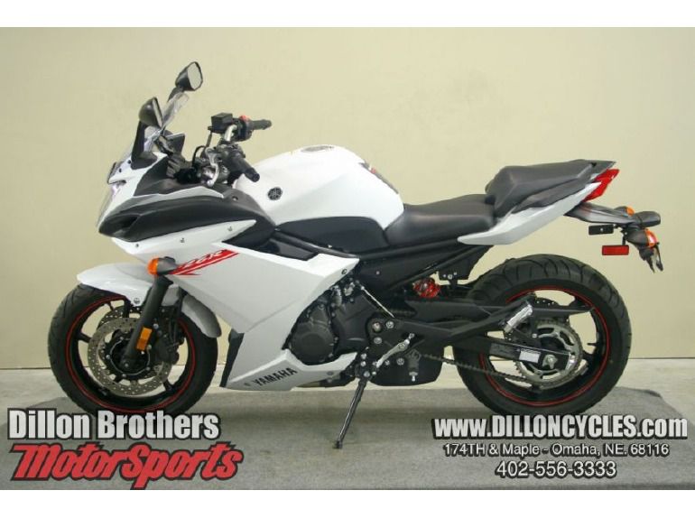 2012 Yamaha FZ6RBW - FZ6R - White , $6,999, image 5