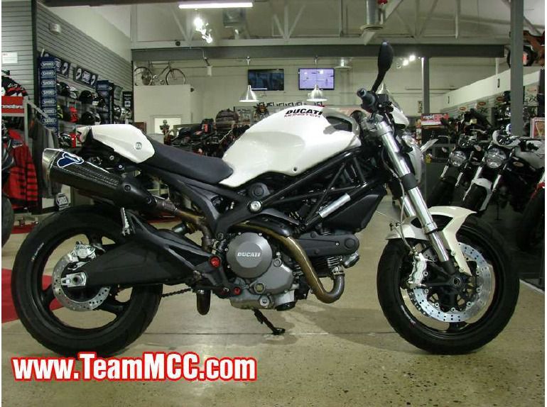 2009 Ducati Monster 696 