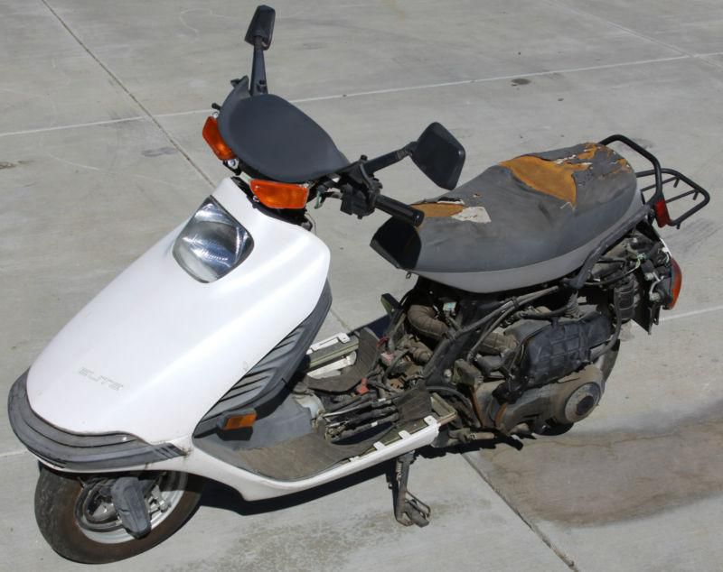 Honda 150 elite scooter 1987 limited spacey edition  329 o.g. miles  one owner