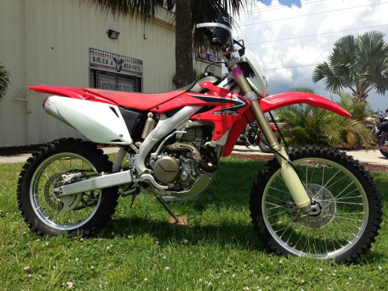 (( 2008 honda crf 450 x )) * adult owned  * just serviced * pirelli tires