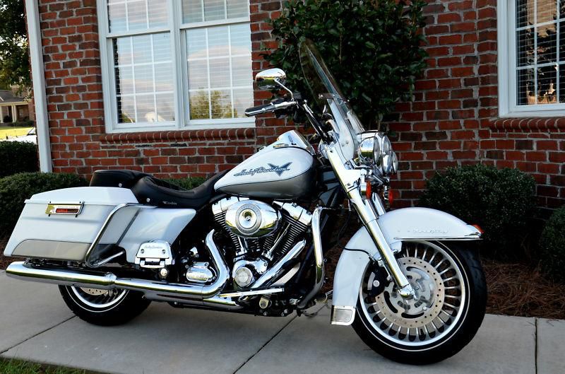 2009 HARLEY DAVIDSON ROAD KING, EXCELLENT CONDITION, PEARL PAINT ABS, CRUISE