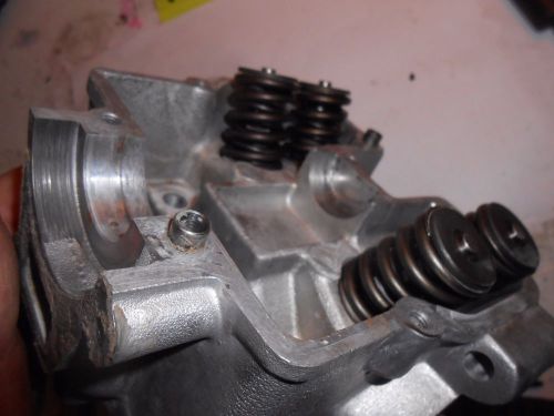 1995 HUSABERG WXE 350 CYLINDER HEAD WITH VALVES & SPRINGS, US $124.65, image 5