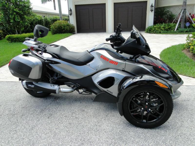 2011 canam spyder rss