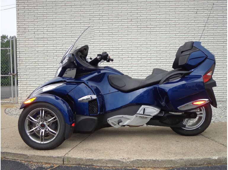 2010 Can-Am Spyder Roadster RT-S 