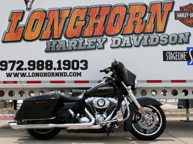 2011 Harley-Davidson FLHX - Street Glide Standard 