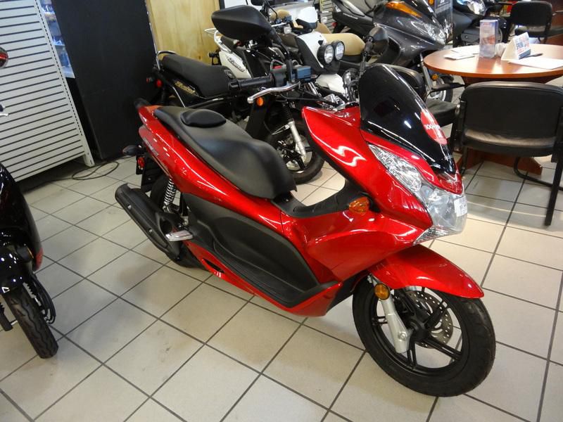 2013 Honda PCX150 Moped 