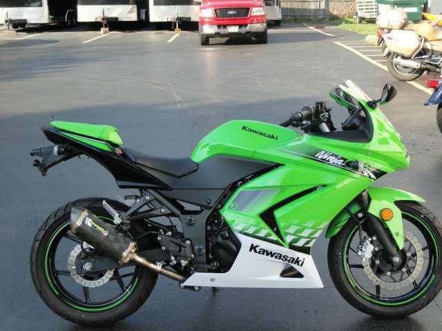 2010 kawasaki ninja 250r  sportbike 