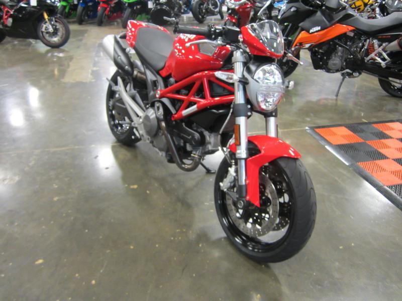 2010 Ducati Monster 696 ABS Standard 