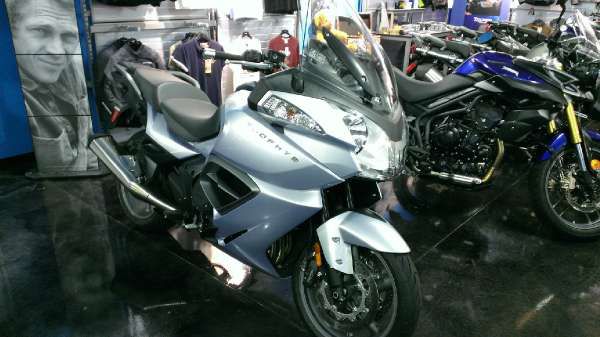 2013 triumph trophy se - lunar silver