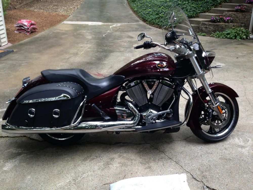 2010 victory cross roads touring 