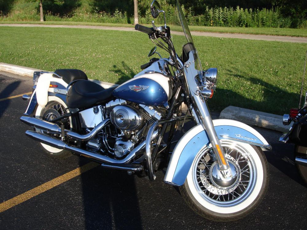2005 harley-davidson softail deluxe cruiser 