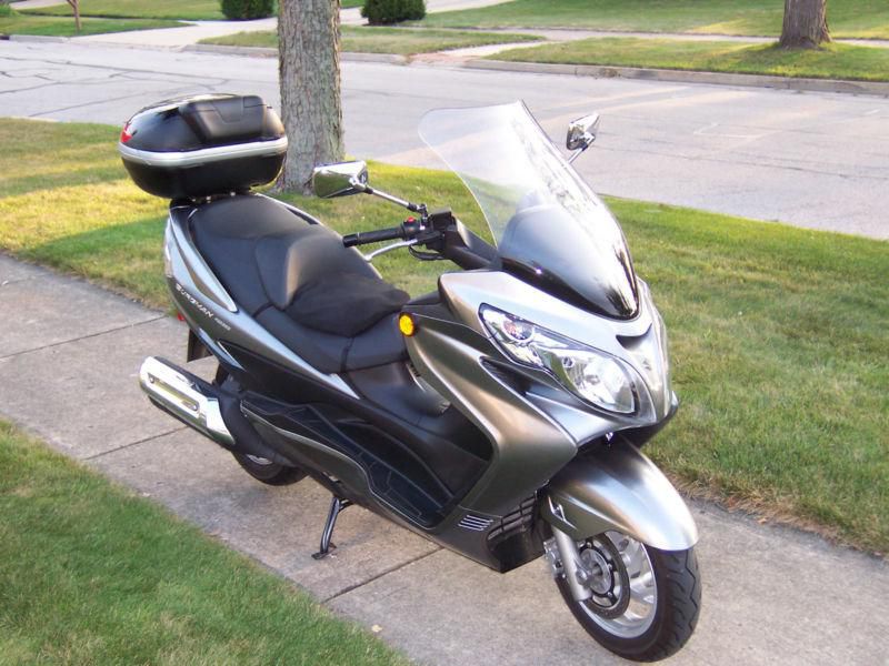 2011 Suzuki Burgman 400 ABS Scooter, Silver with Top Case, US $5,295.00, image 1