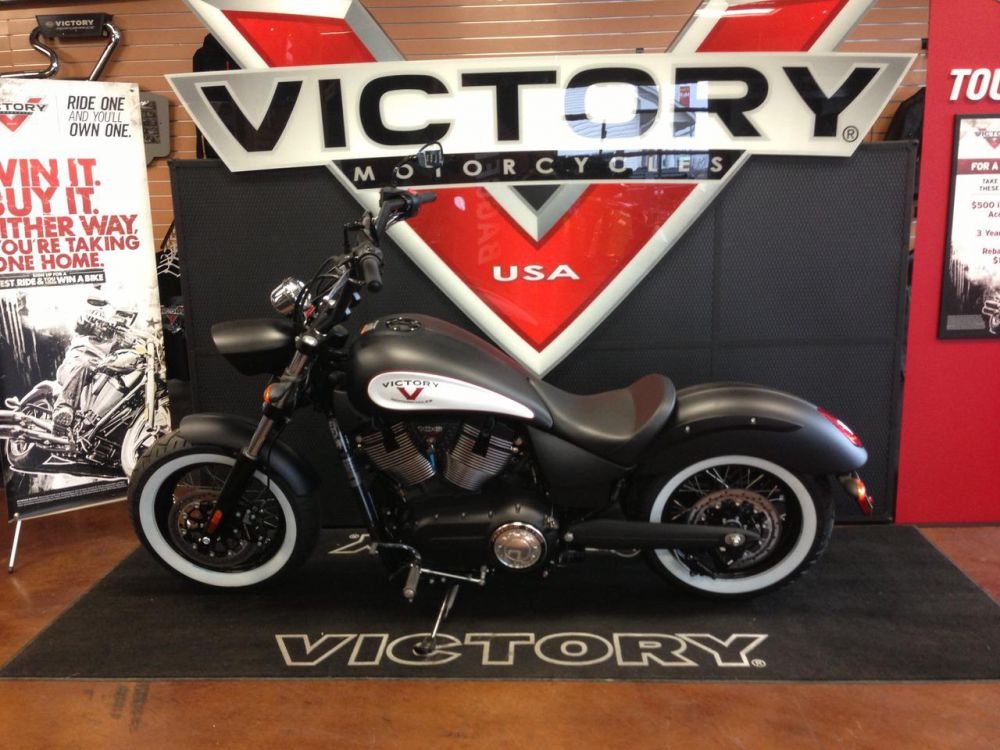 2013 Victory HIGHBALL Cruiser 