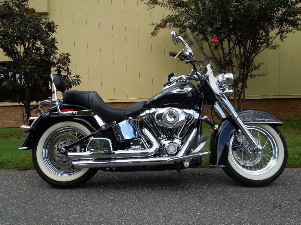 2009 harley-davidson softail deluxe  cruiser 