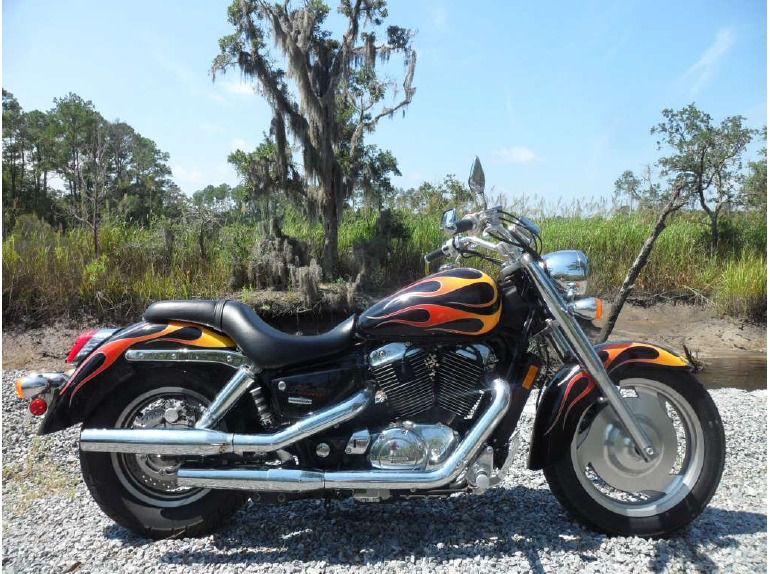 2007 Honda Shadow Sabre (VT1100C2) 