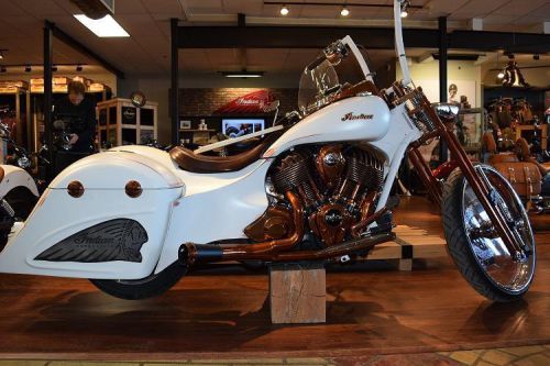 Indian: Chief Vintage White snake Edition