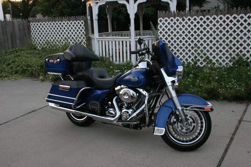 2009 Harley Davidson Electra Glide Classic ONLY 6,700 MILES