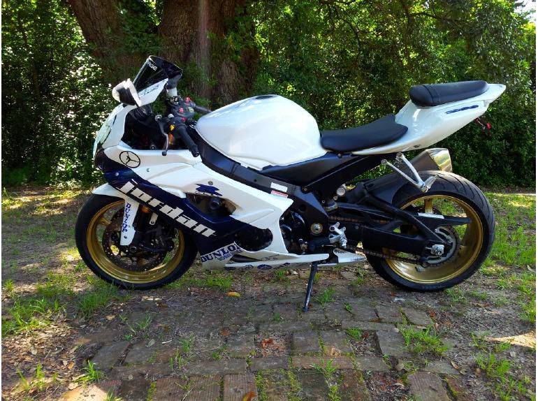 2006 Suzuki GSX-R 1000 Sportbike 