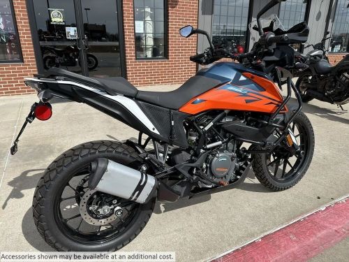 2022 KTM Adventure 390