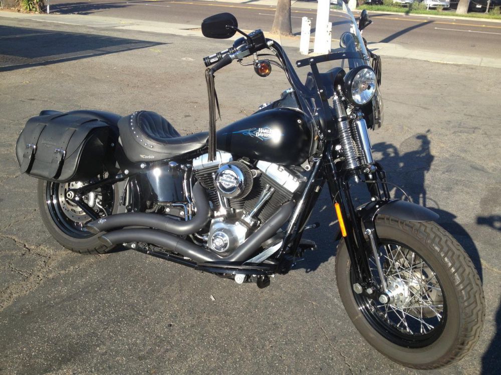 2011 Harley-Davidson FLSTSB Cross Bones Cruiser 