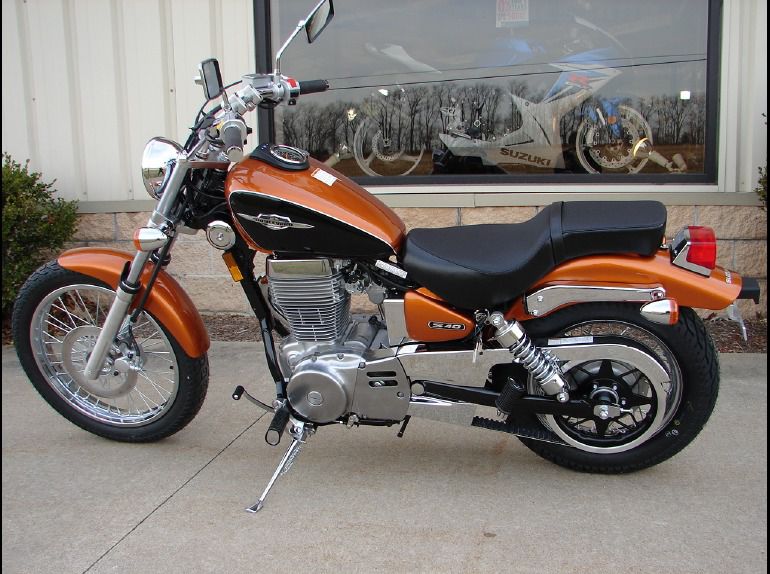 2013 Suzuki BOULEVARD S40 