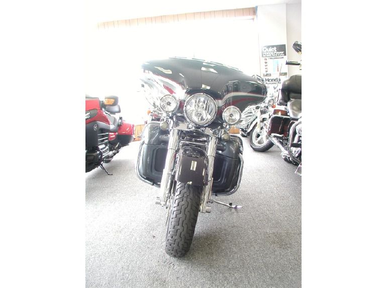 2006 Harley-Davidson FLHTCUSE Screamin' Eagle Ultra Classic , $17,999, image 3