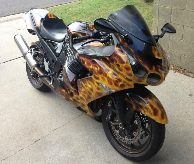 2006 Kawasaki Ninja ZX1400r ZX14 Biggest and Baddest Hayabusa Killer