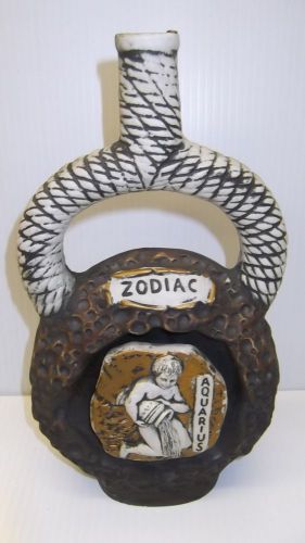Vento Wine Zodiac (Aquarius) Ceramic Decanter