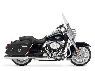 2013 Harley-Davidson FLHRC Road King Classic Cruiser 