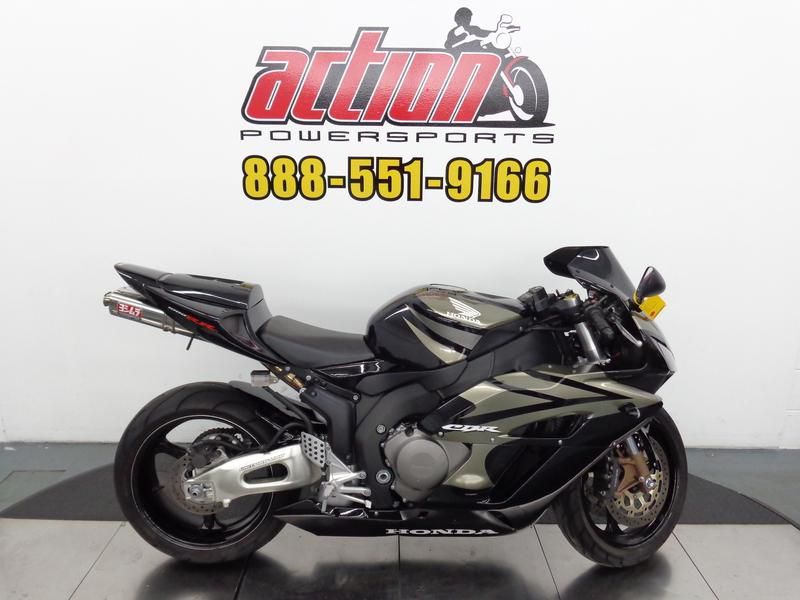 2005 honda cbr 1000rr  sportbike 