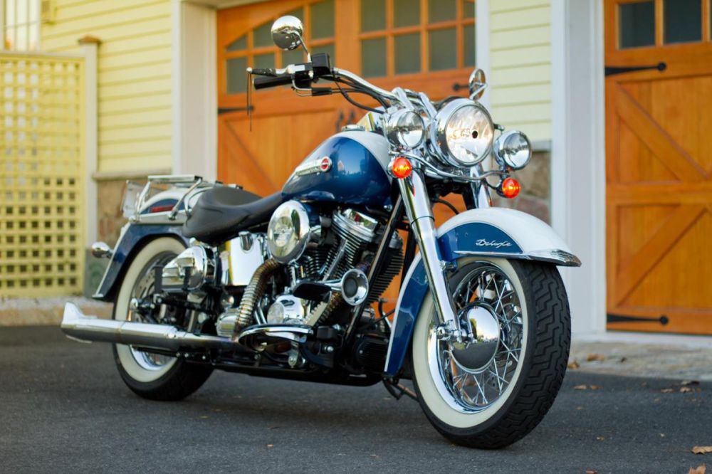 2005 Harley-Davidson Softail DELUXE Cruiser 