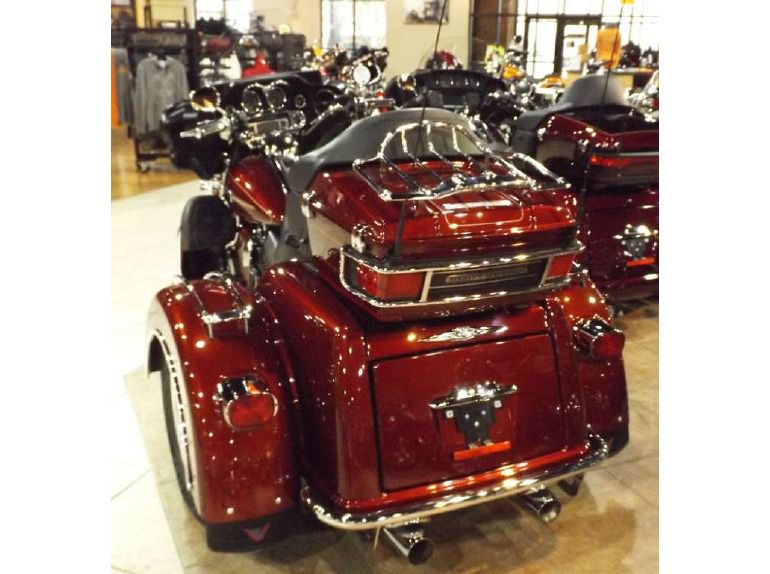 2010 Harley-Davidson Tri Glide Ultra Classic , $29,699, image 2