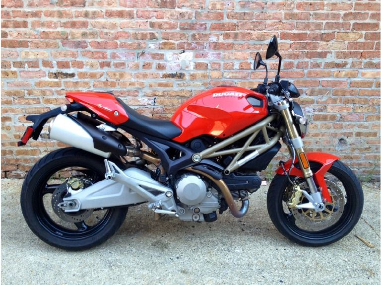 2013 Ducati Monster 696 20th Anniversary Edition 
